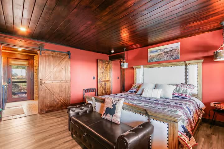 Mama Bear Cabin photo 28