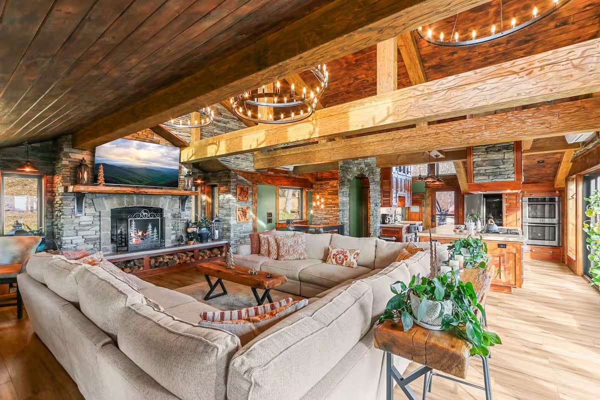 Mama Bear Cabin photo 40