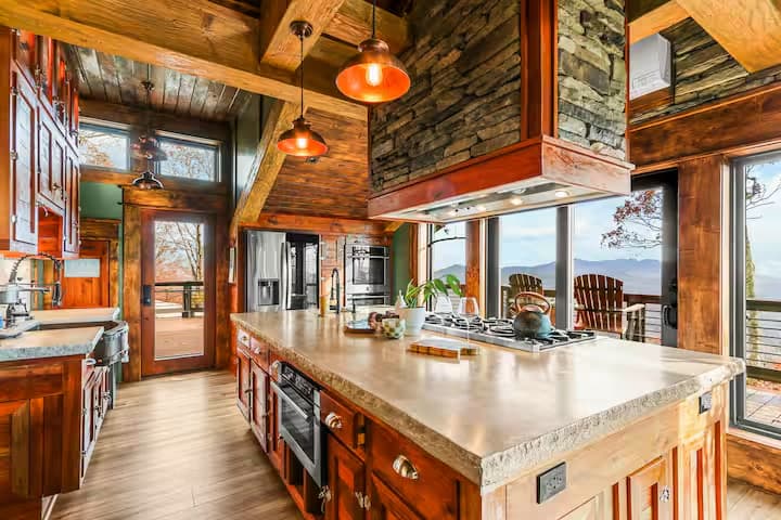 Mama Bear Cabin photo 41