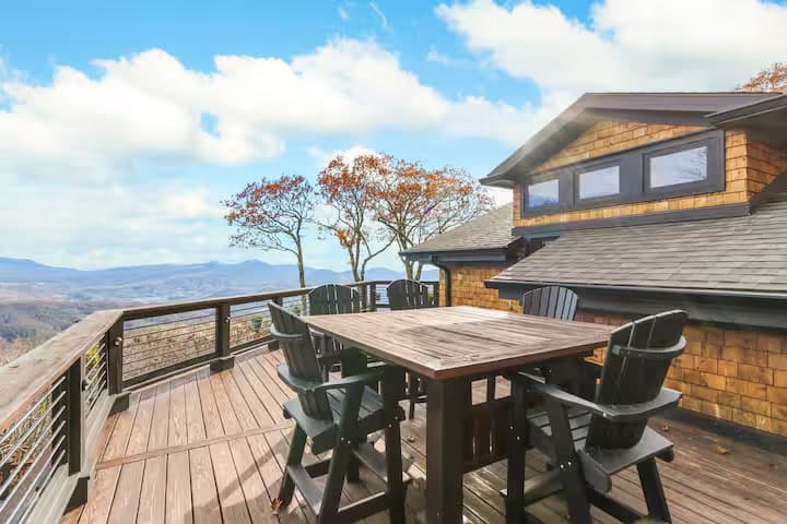 Mama Bear Cabin photo 57