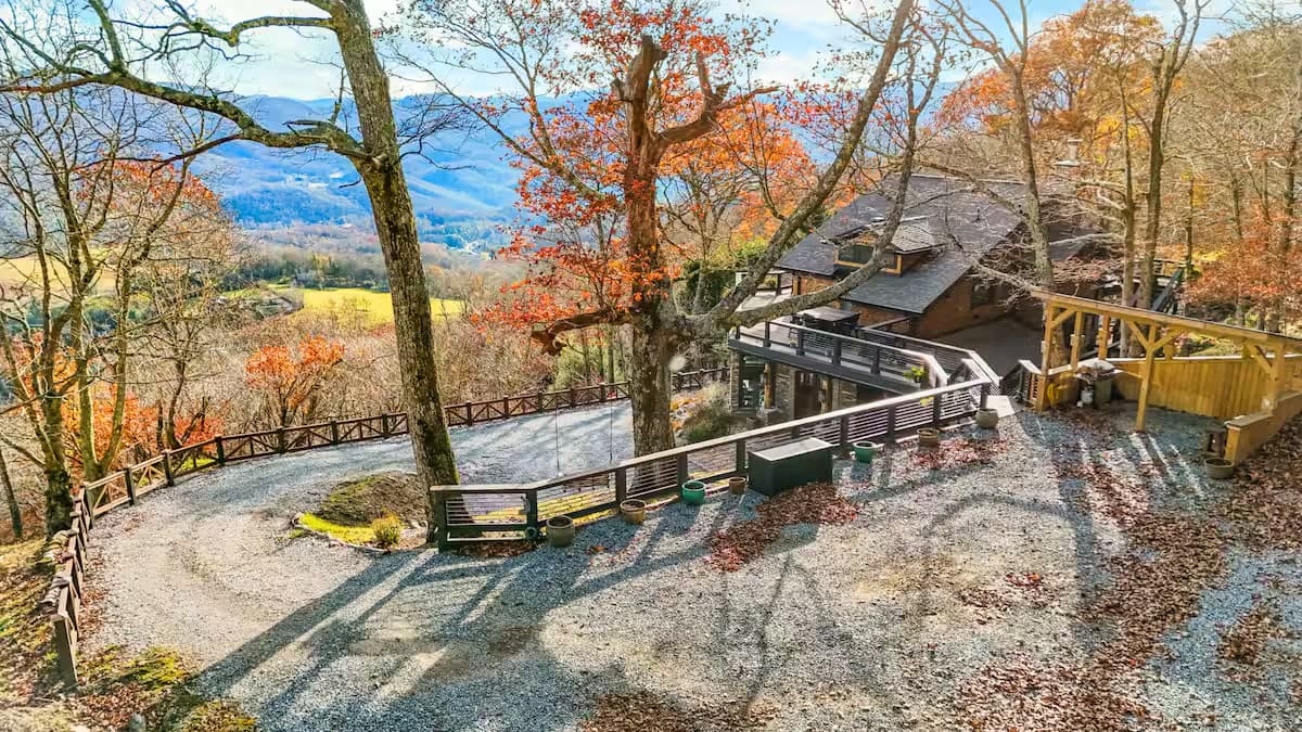 Mama Bear Cabin photo 70