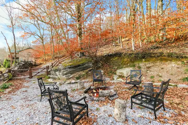 Mama Bear Cabin photo 72